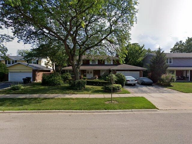 House image located at Glenview, IL 60025