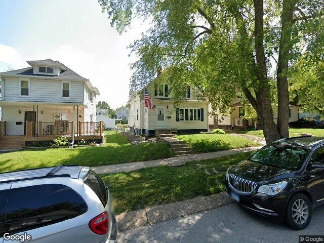 House image located at Silvis, IL 61282