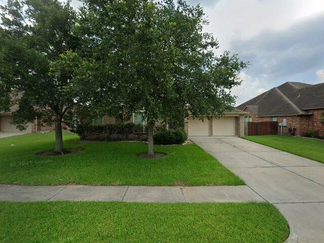 House image located at League City, TX 77573