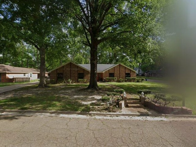 House image located at Jackson, MS 39211