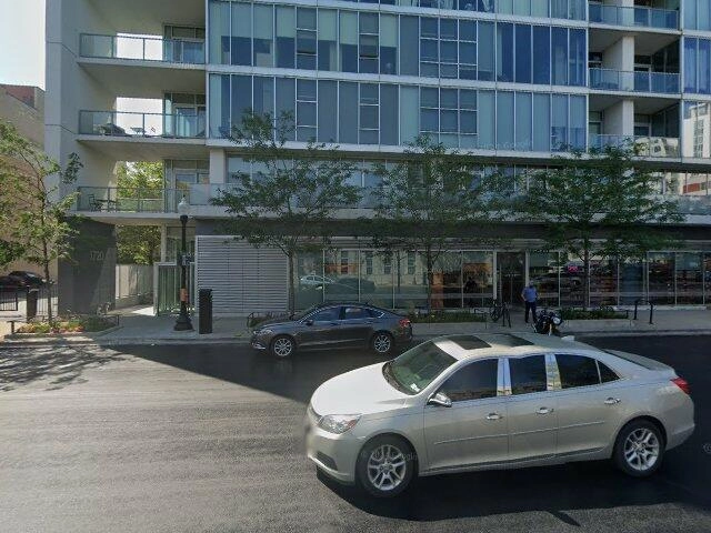 House image located at Chicago, IL 60616