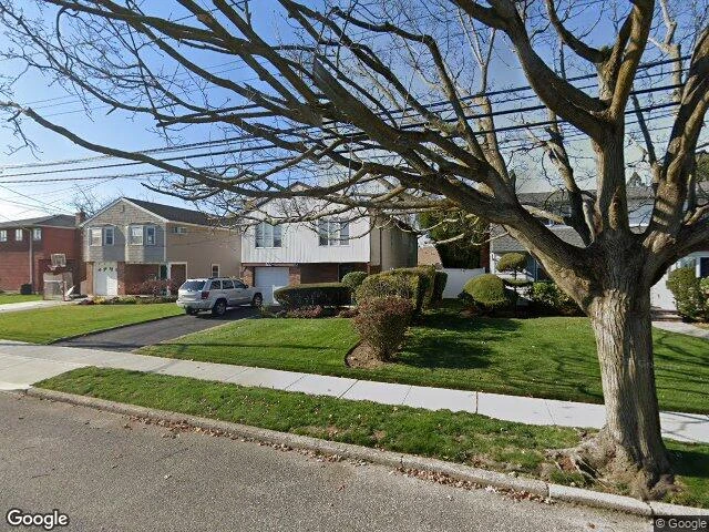 House image located at Oceanside, NY 11572