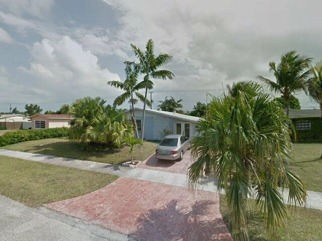 House image located at Miami, FL 33157