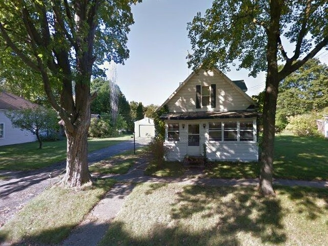 House image located at Greenville, MI 48838