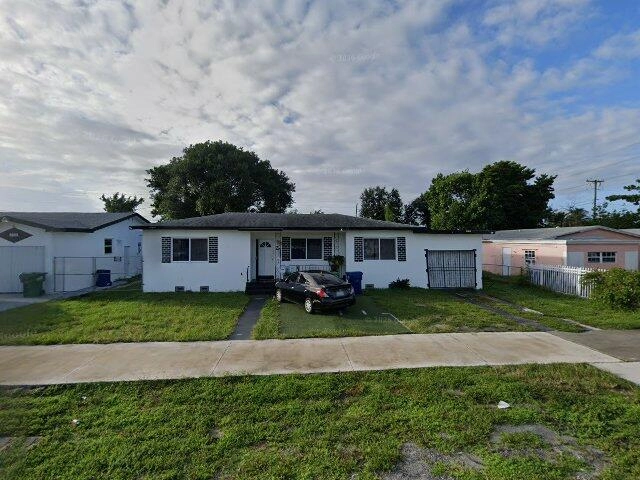 House image located at Miami, FL 33168