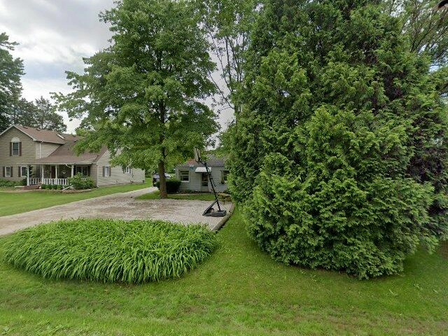 House image located at New Boston, MI 48164