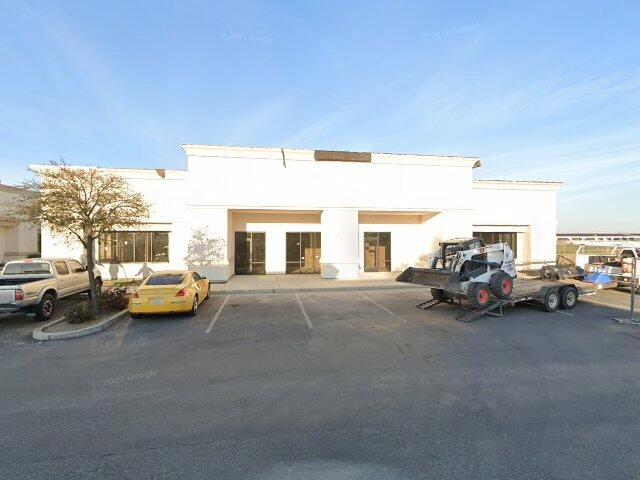 House image located at Tulare, CA 93274