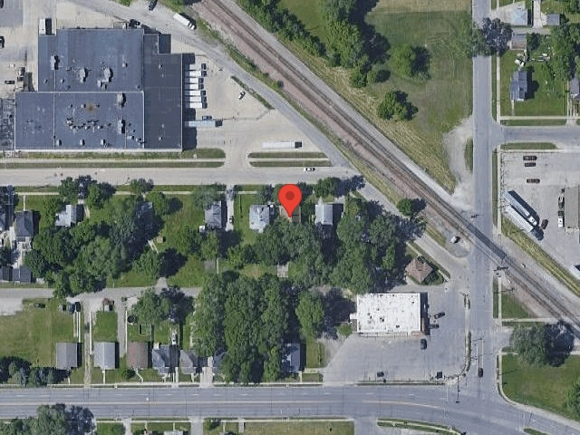 House image located at Waterloo, IA 50703