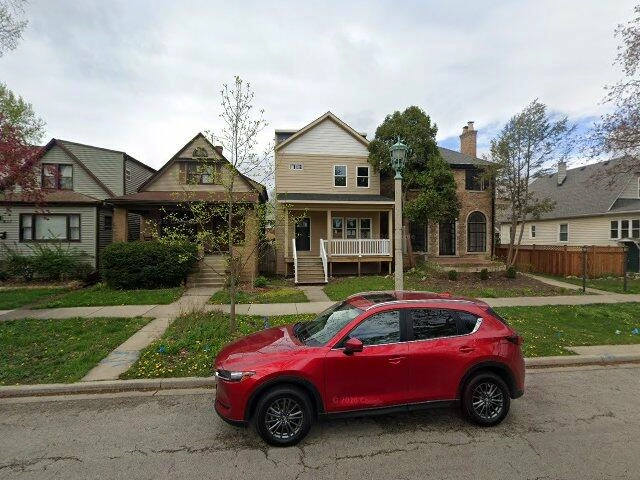 House image located at Oak Park, IL 60302