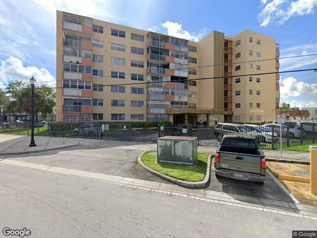 House image located at Miami, FL 33162