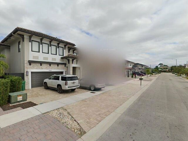 House image located at Miami, FL 33175