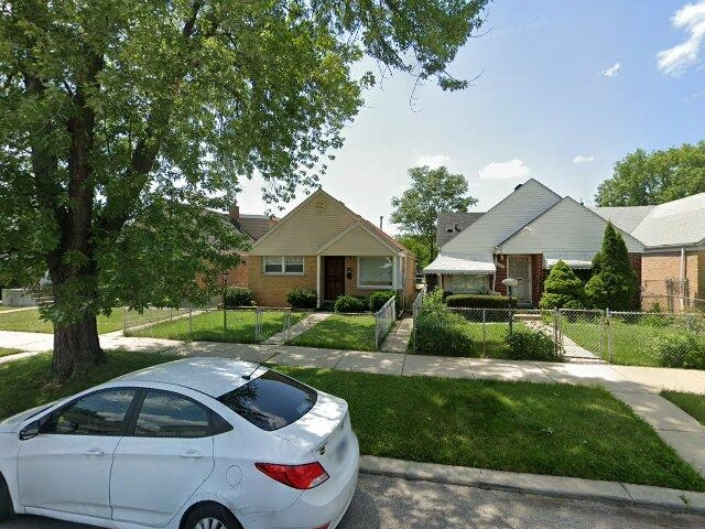 House image located at Chicago, IL 60638