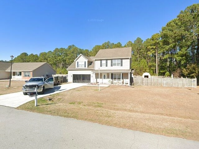 House image located at Hubert, NC 28539