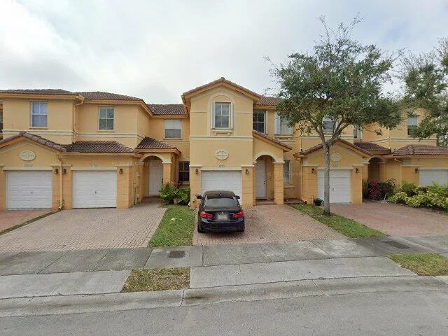 House image located at Miami, FL 33178