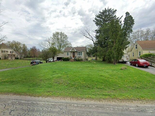 House image located at Lisle, IL 60532