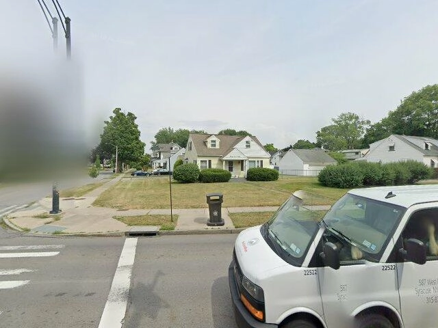 House image located at West Palm Beach, FL 33405