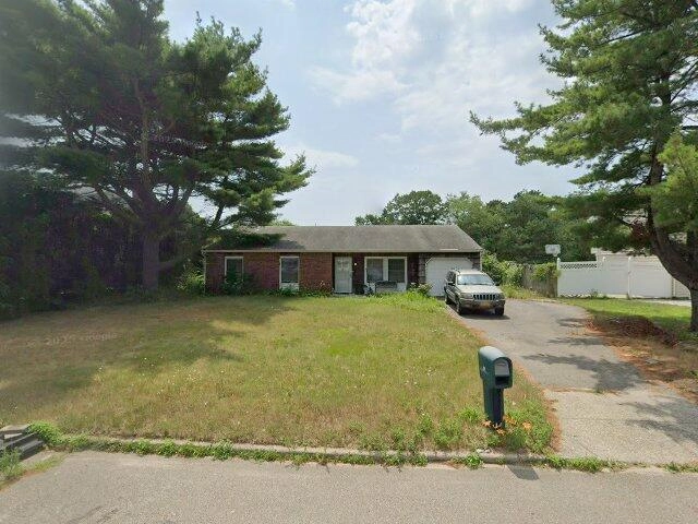 House image located at Medford, NY 11763