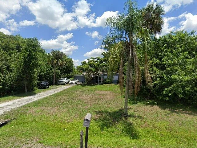 House image located at North Fort Myers, FL 33903