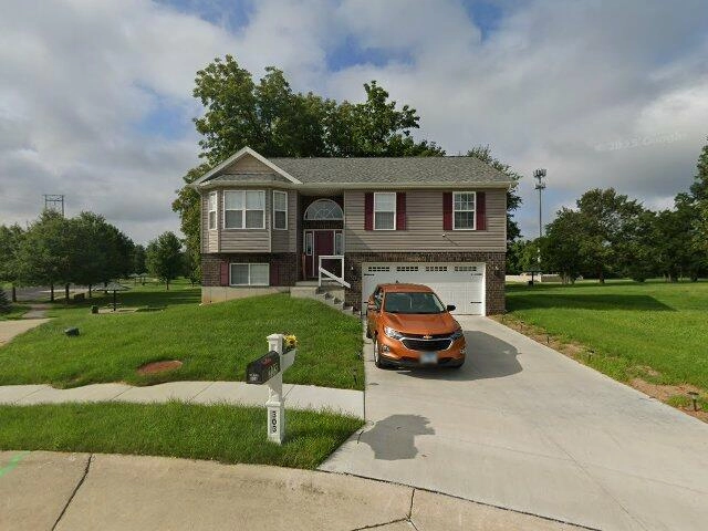 House image located at Belleville, IL 62221