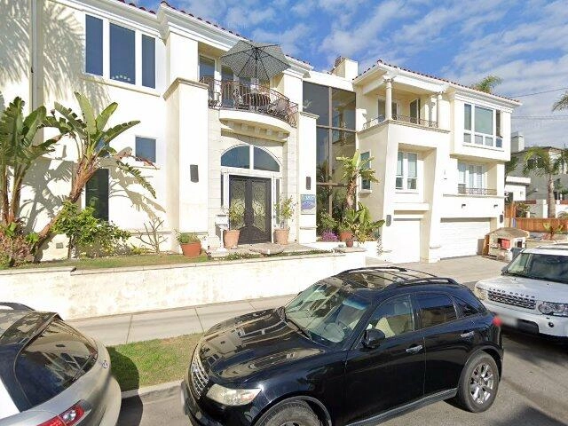 House image located at Manhattan Beach, CA 90266
