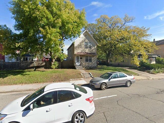 House image located at Minneapolis, MN 55418