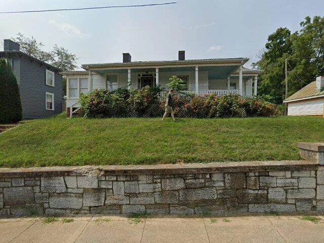 House image located at Staunton, VA 24401