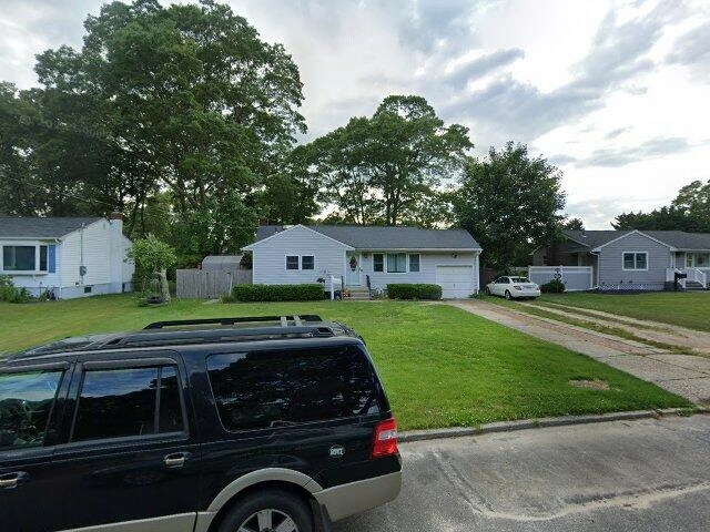 House image located at West Sayville, NY 11796