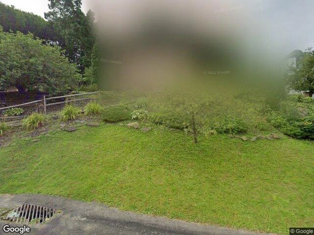 House image located at Zelienople, PA 16063