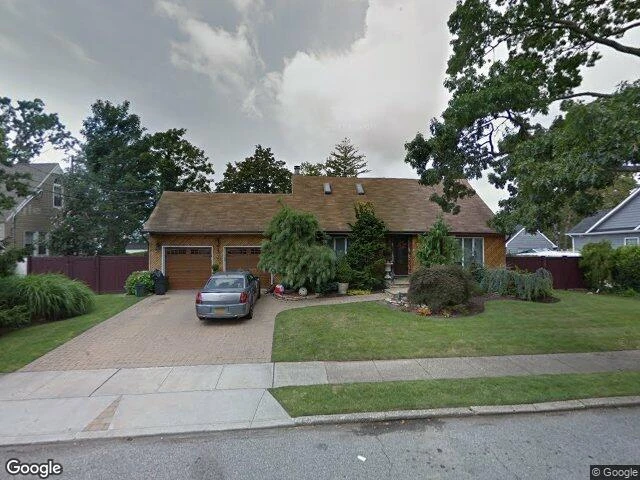 House image located at Lindenhurst, NY 11757