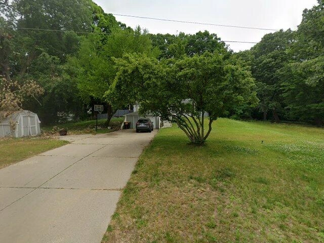 House image located at Comstock Park, MI 49321