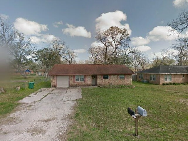 House image located at Clute, TX 77531