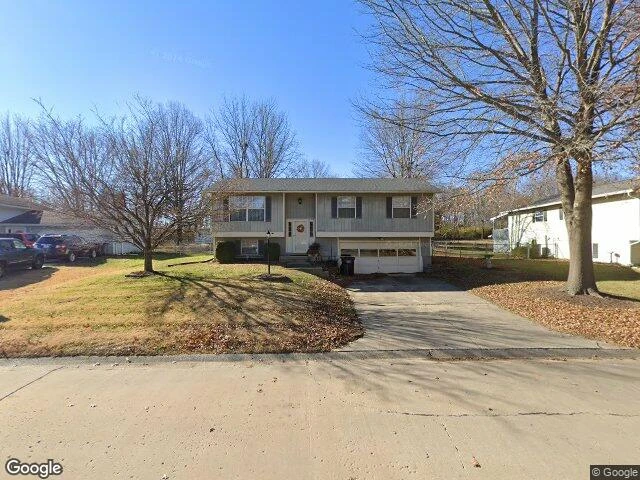 House image located at Alton, IL 62002