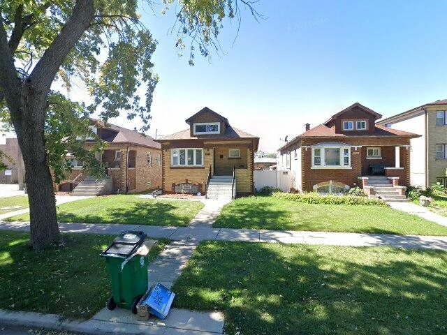 House image located at Broadview, IL 60155