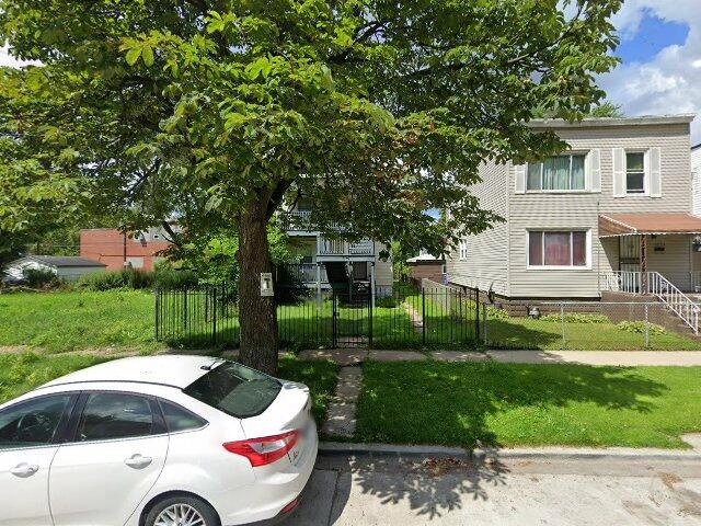 House image located at Chicago, IL 60628