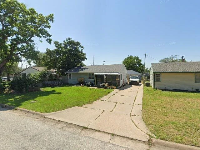 House image located at Hutchinson, KS 67501