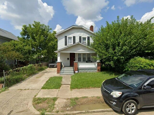 House image located at Columbus, OH 43204