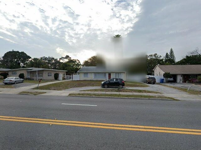 House image located at Saint Petersburg, FL 33705