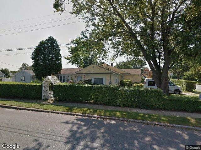 House image located at West Babylon, NY 11704