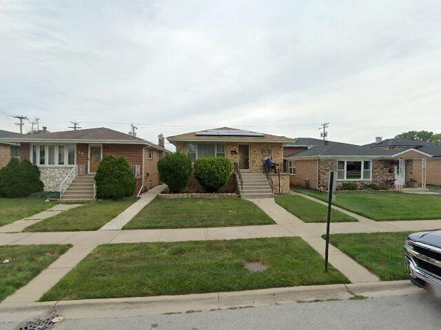 House image located at Calumet City, IL 60409
