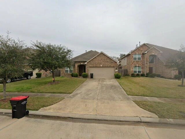 House image located at Rosharon, TX 77583