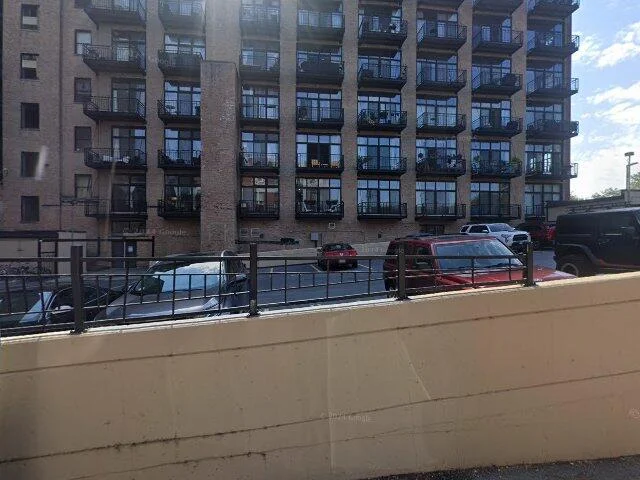 House image located at Chicago, IL 60607