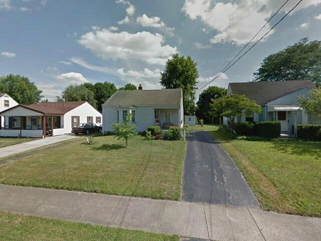 House image located at Indianapolis, IN 46222