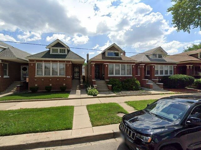 House image located at Chicago, IL 60620