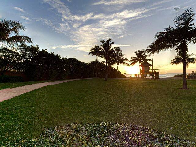 House image located at North Miami Beach, FL 33160