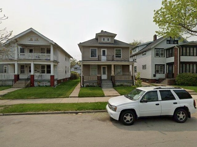 House image located at Racine, WI 53405