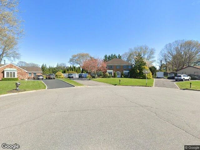 House image located at Commack, NY 11725