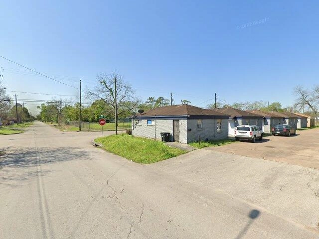 House image located at Houston, TX 77016