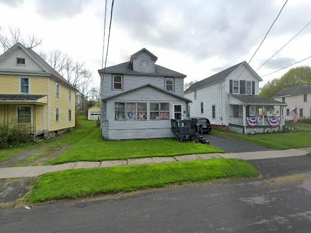 House image located at Auburn, NY 13021