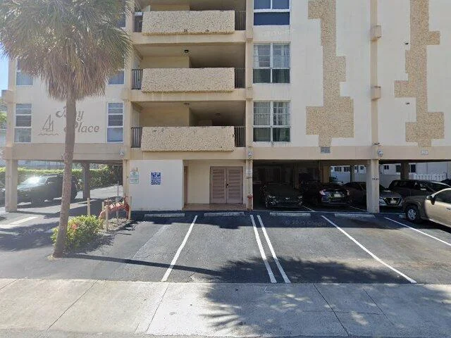 House image located at Hallandale, FL 33009