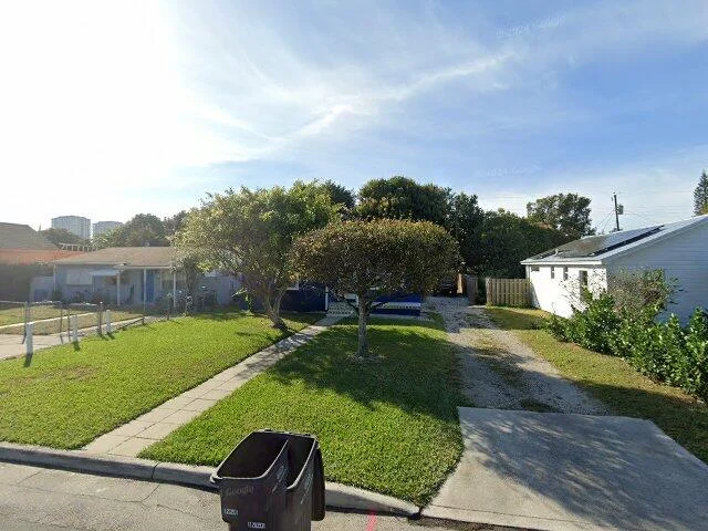 House image located at West Palm Beach, FL 33407